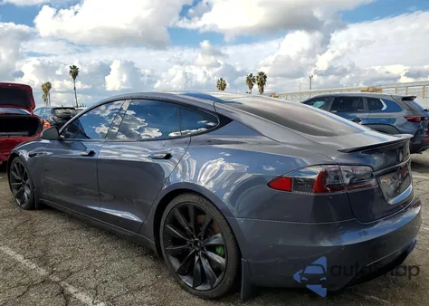 2021 Tesla Model S from USA, damaged, VIN 5YJSA1E53MF452001
